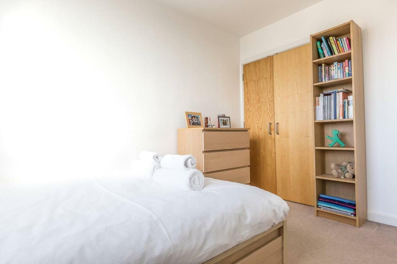 Modern 1 Bedroom Apartment In E1 With Great Views London Exteriör bild